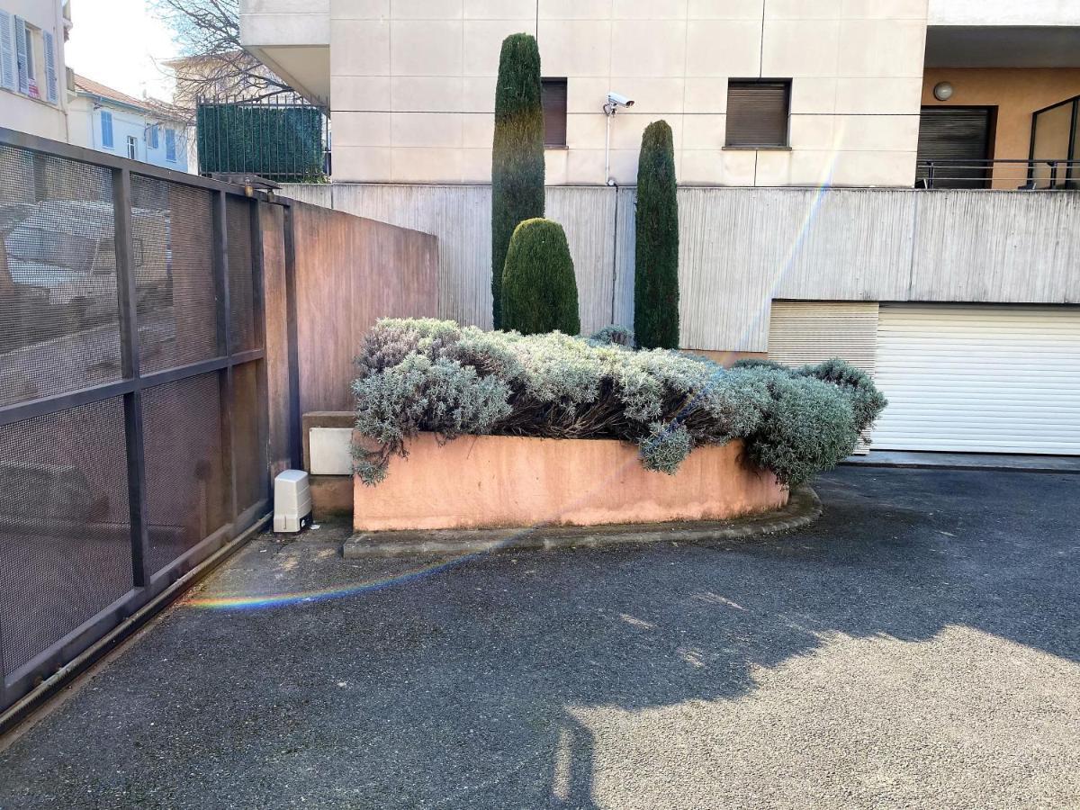 T2 Proche De La Gare, A 10 Minutes A Pieds De La Croisette, Piscine & Parking Dans Residence De Haut Standing Cannes Exterior foto